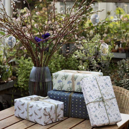 GAVEPAPIR - Blomstrende forår - recycle 4 ark TILBUD 2 STK 100 KR.